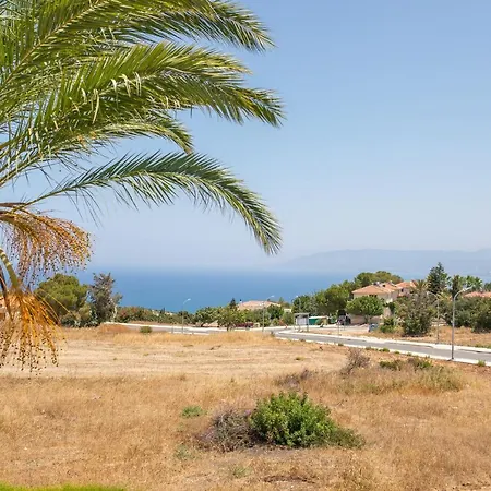 شقة Socrates Polis